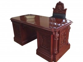 Escritorio y sillón Presidencial